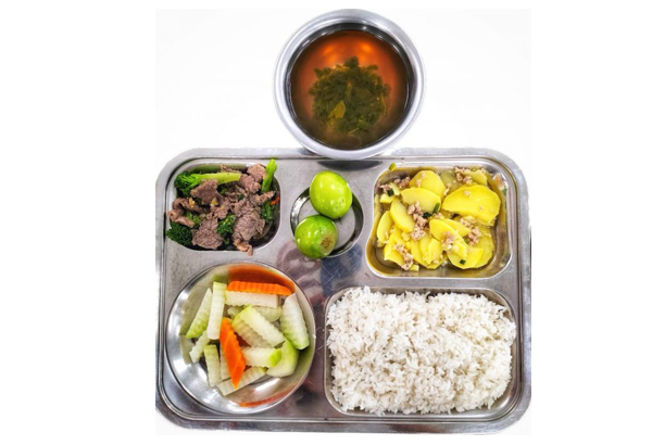 Suất cơm SA8